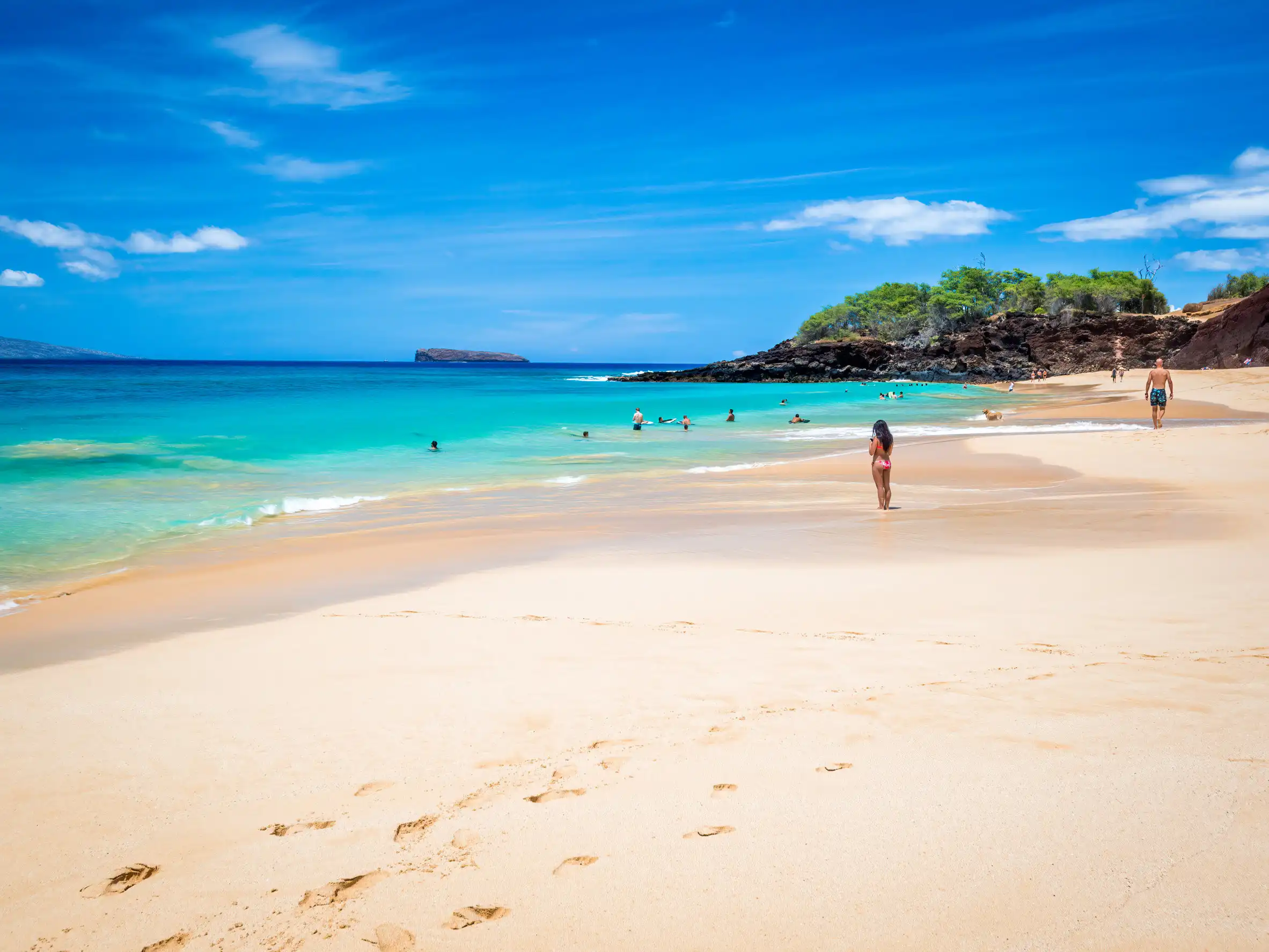Top 8 Things You Need To Pack For A Perfect Maui Beach Day